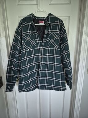 Men's Wrangler Green Plaid Quilted Flannel Shacket